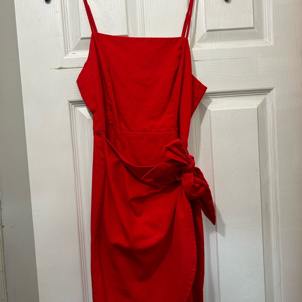 Red Tie-Detail romper - Picture 2 of 4